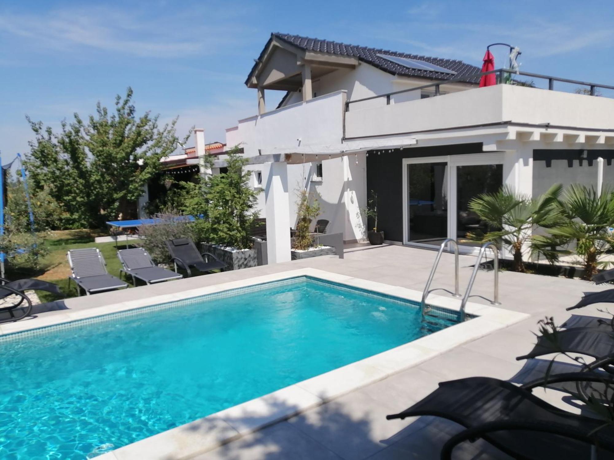 Elena Villa Pomer Phòng bức ảnh