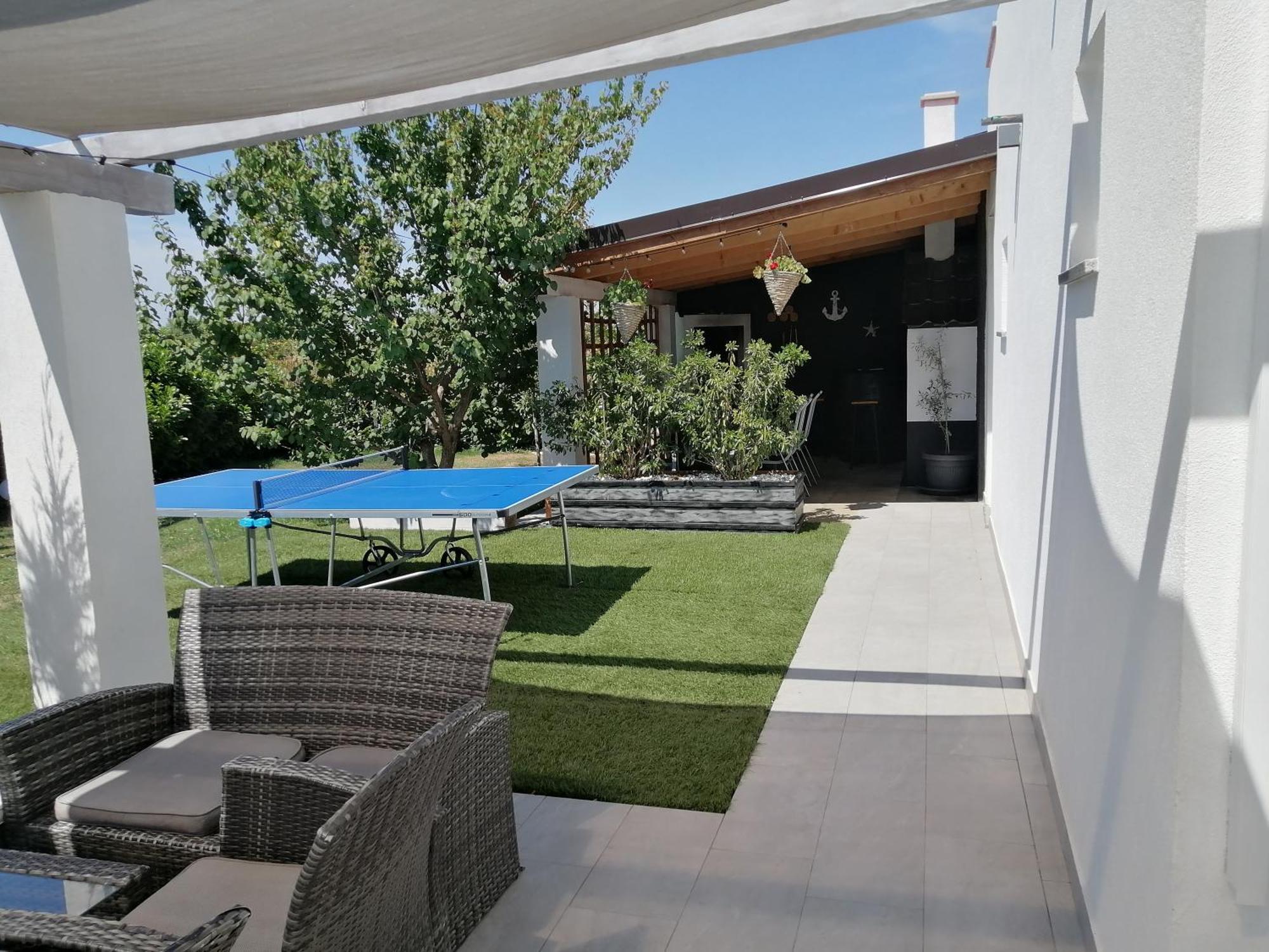 Elena Villa Pomer Phòng bức ảnh